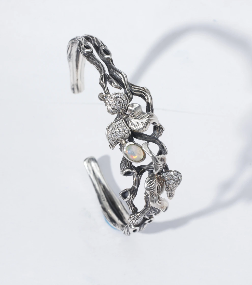 Orchid Root Opal bracelet