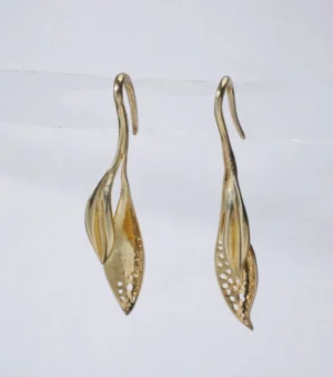 Folium Ventri Earring