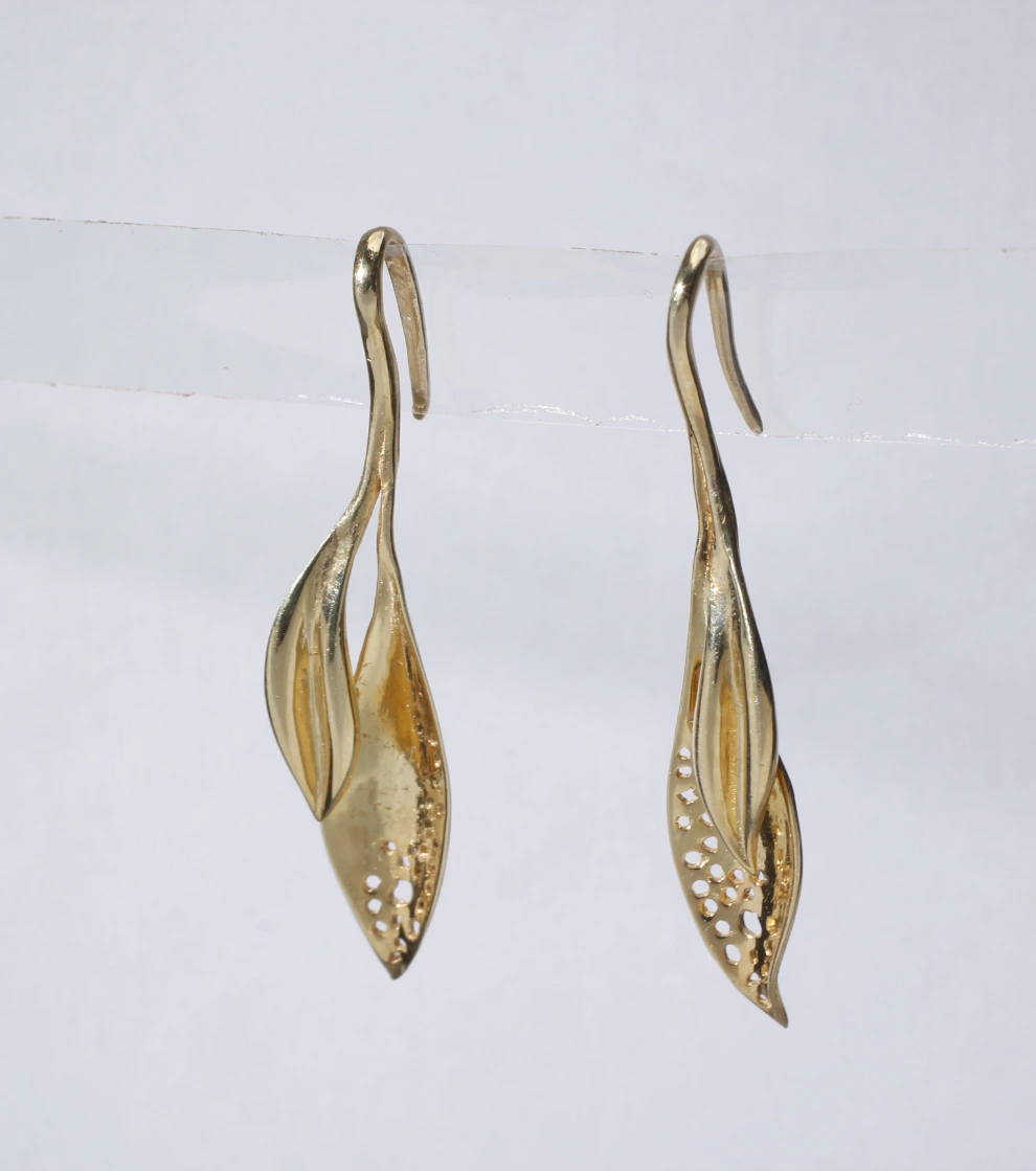 Folium Ventri Earring