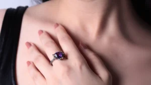 Gemstone Jewellery vs Gold