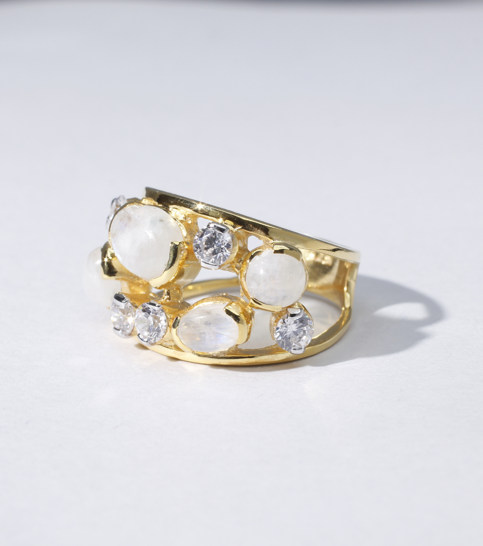 Sea Caramel Ring in Aquamarine and Moonstone