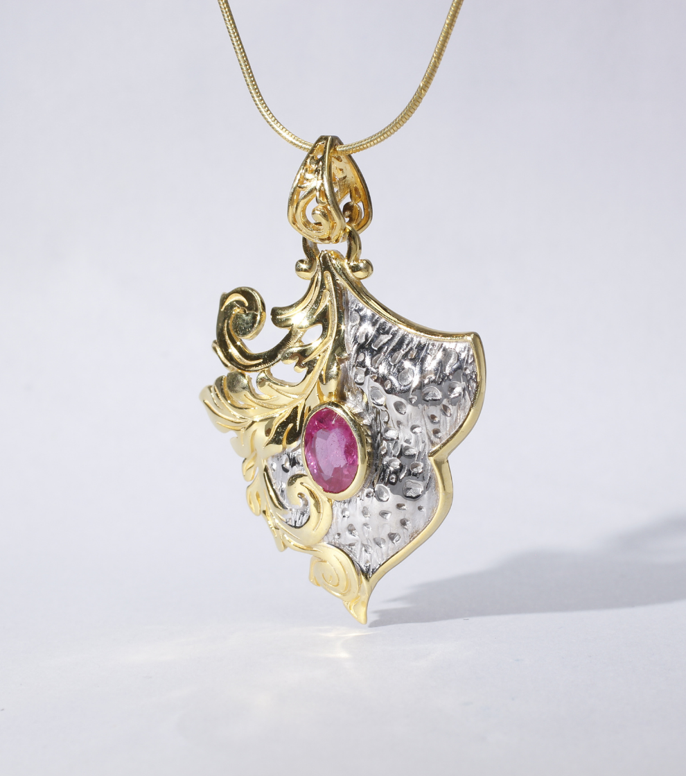 Equanimity Guardian Pendant in Ruby