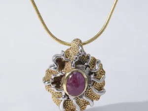 Seraphic Pendant in Star Ruby